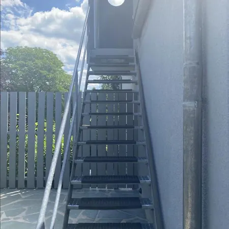 100m2 5 Min Zum Gemuetlich Und Ruhig 公寓 莫内西